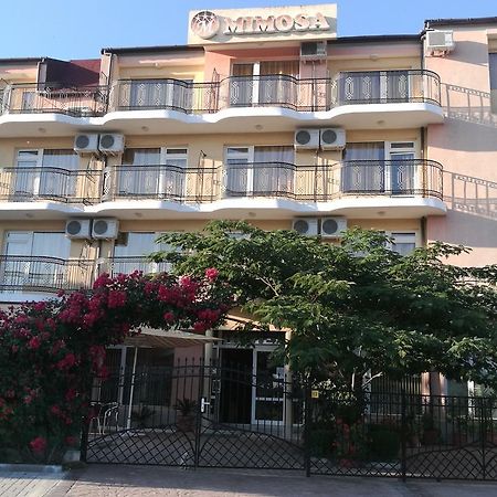 צרבו Family Hotel Mimosa מראה חיצוני תמונה